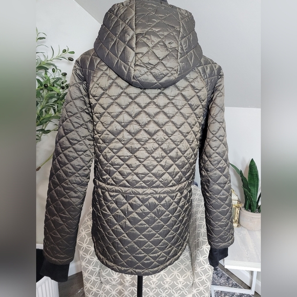 BCBGMAXAZRIA Puffer Jacket Hooded Outerwear Coat Eco-Friendly - Picture 3 of 6